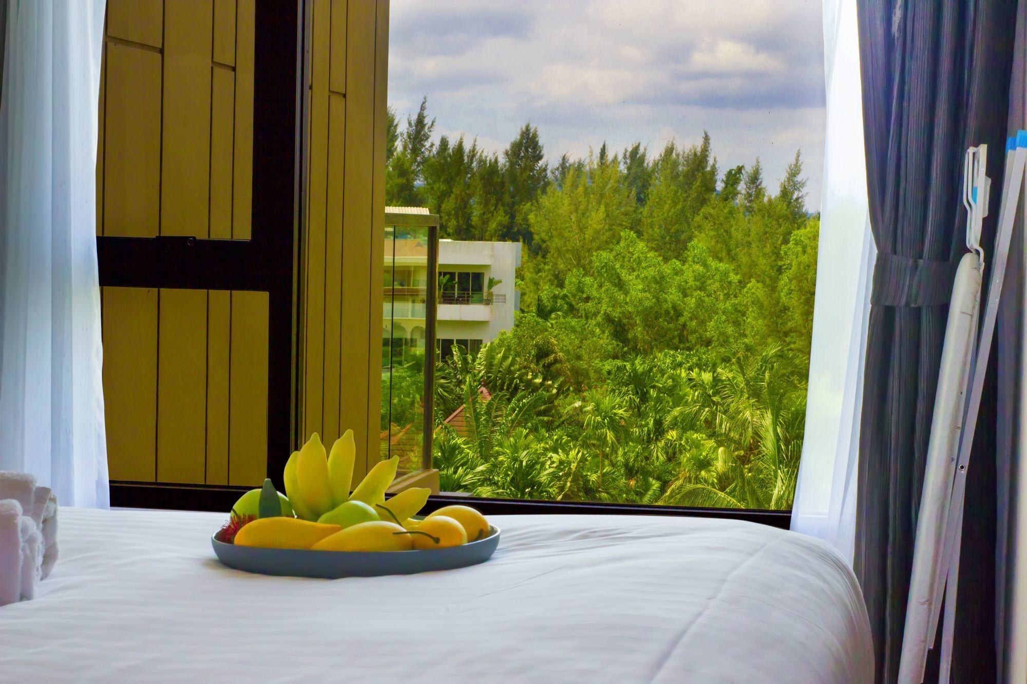 The Aristo By Holy Cow 201 Apartment Phuket ภายนอก รูปภาพ