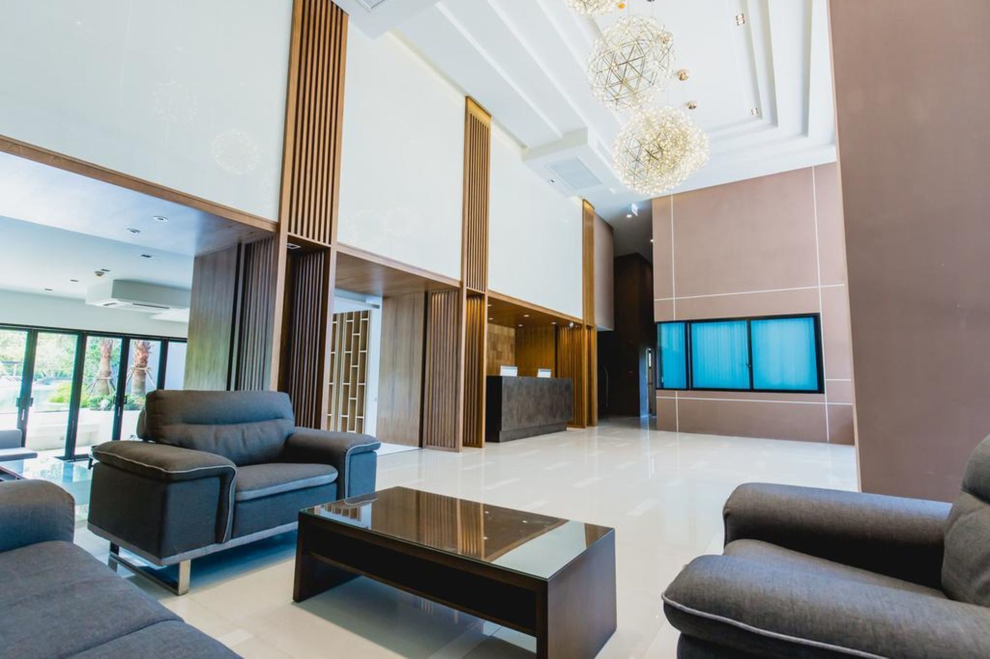 The Aristo By Holy Cow 201 Apartment Phuket ภายนอก รูปภาพ