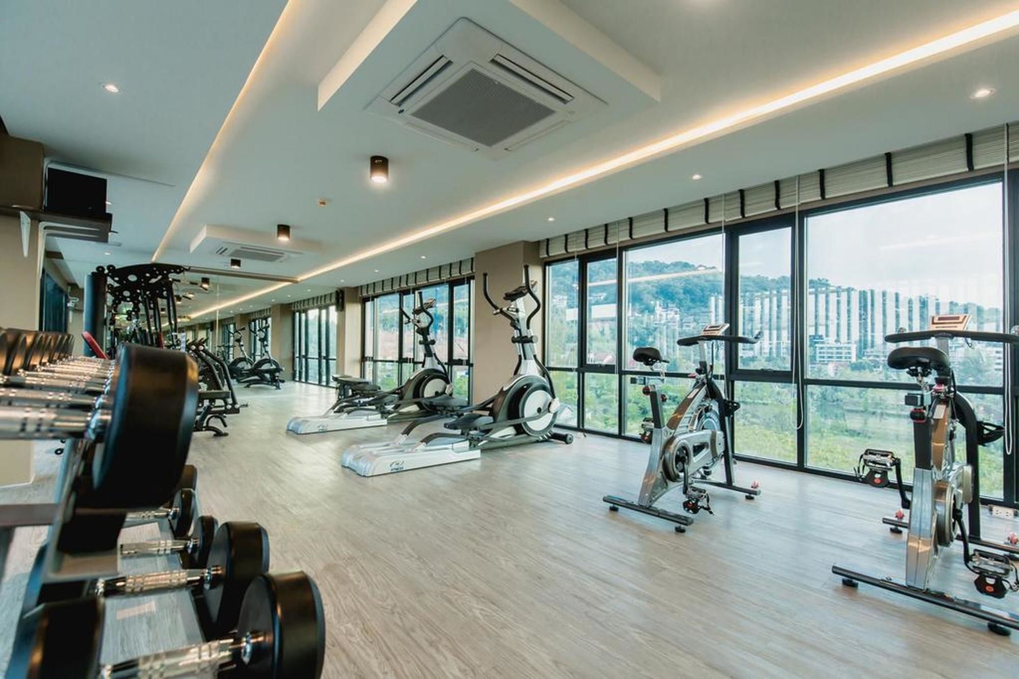 The Aristo By Holy Cow 201 Apartment Phuket ภายนอก รูปภาพ